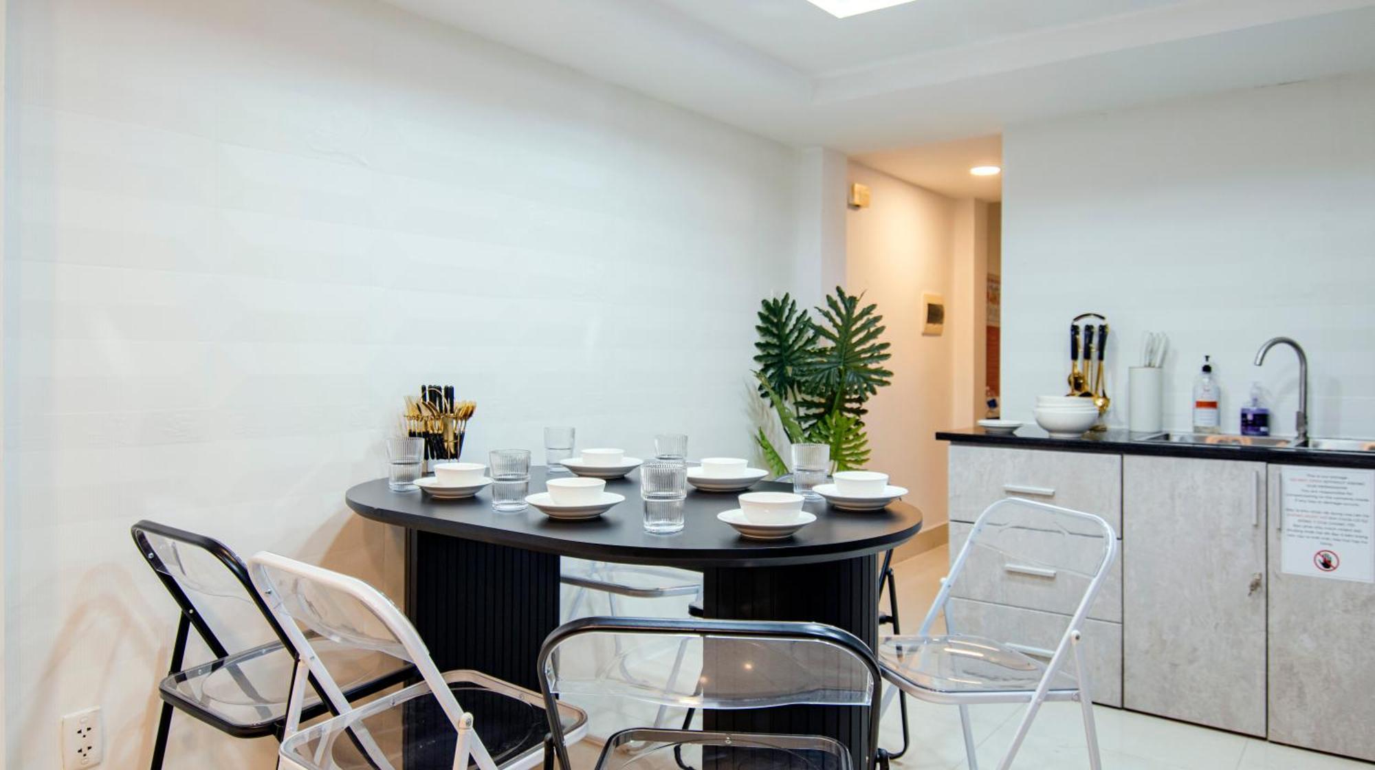 Nhà nghỉ Entire House With Full Amenities - Near Bui Vien Walking Street , District 1