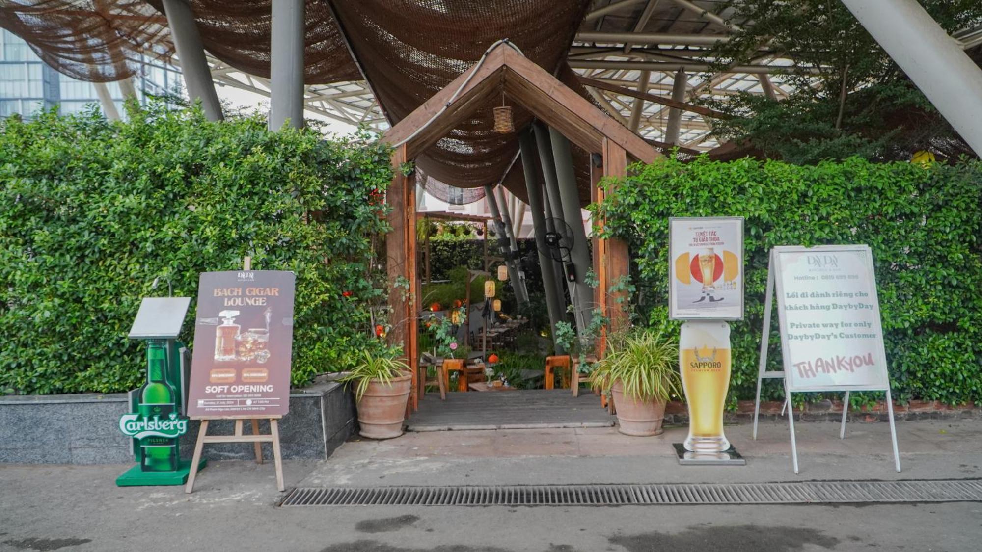 Entire House With Full Amenities - Near Bui Vien Walking Street , District 1 *