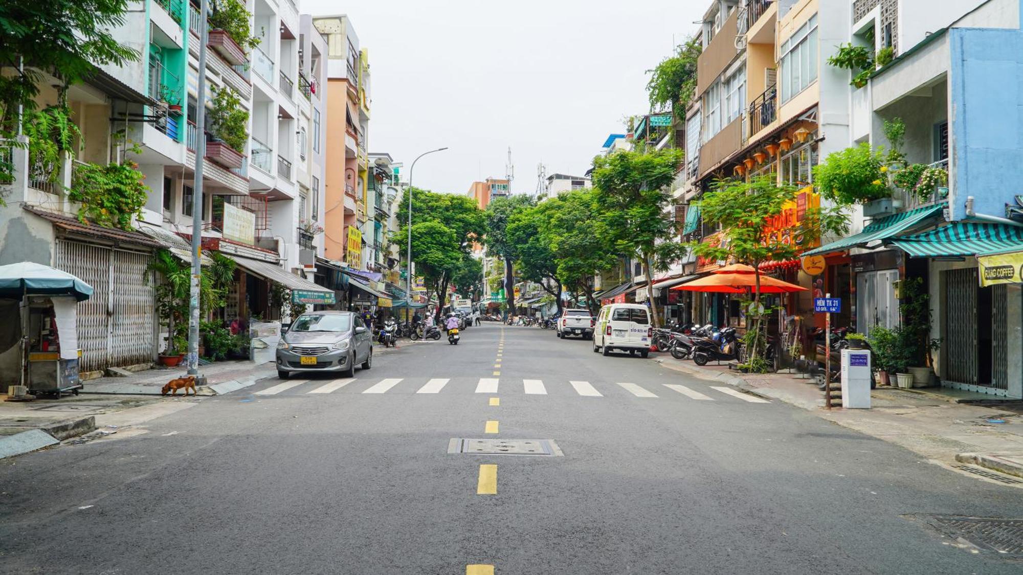 Entire House With Full Amenities - Near Bui Vien Walking Street , District 1 *