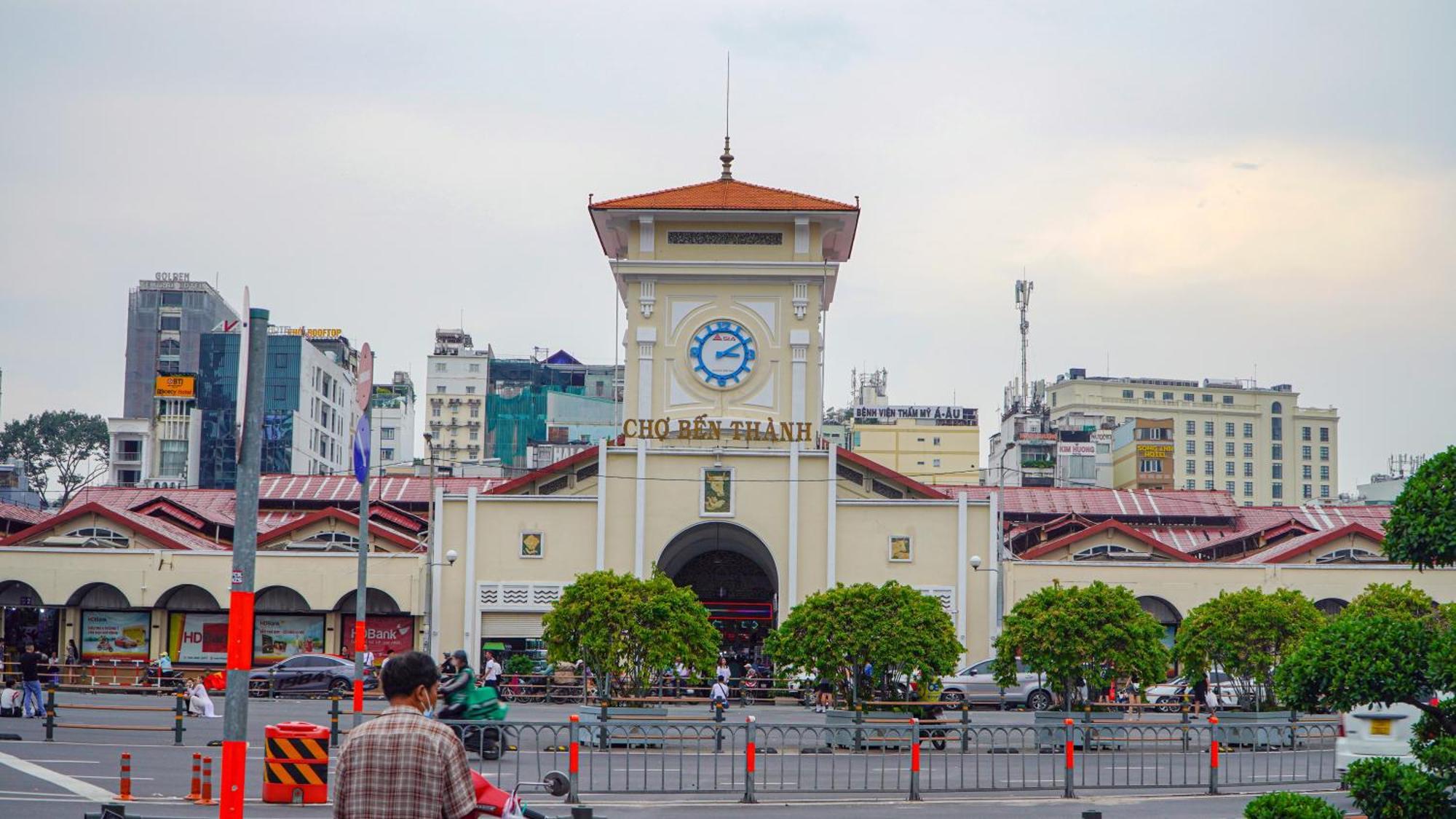 Nhà nghỉ Entire House With Full Amenities - Near Bui Vien Walking Street , District 1 *