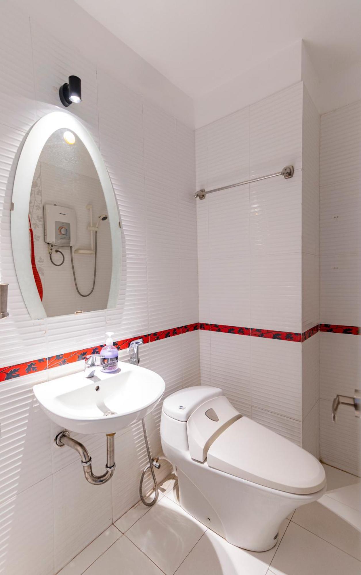 Entire House With Full Amenities - Near Bui Vien Walking Street , District 1 TP. Hồ Chí Minh