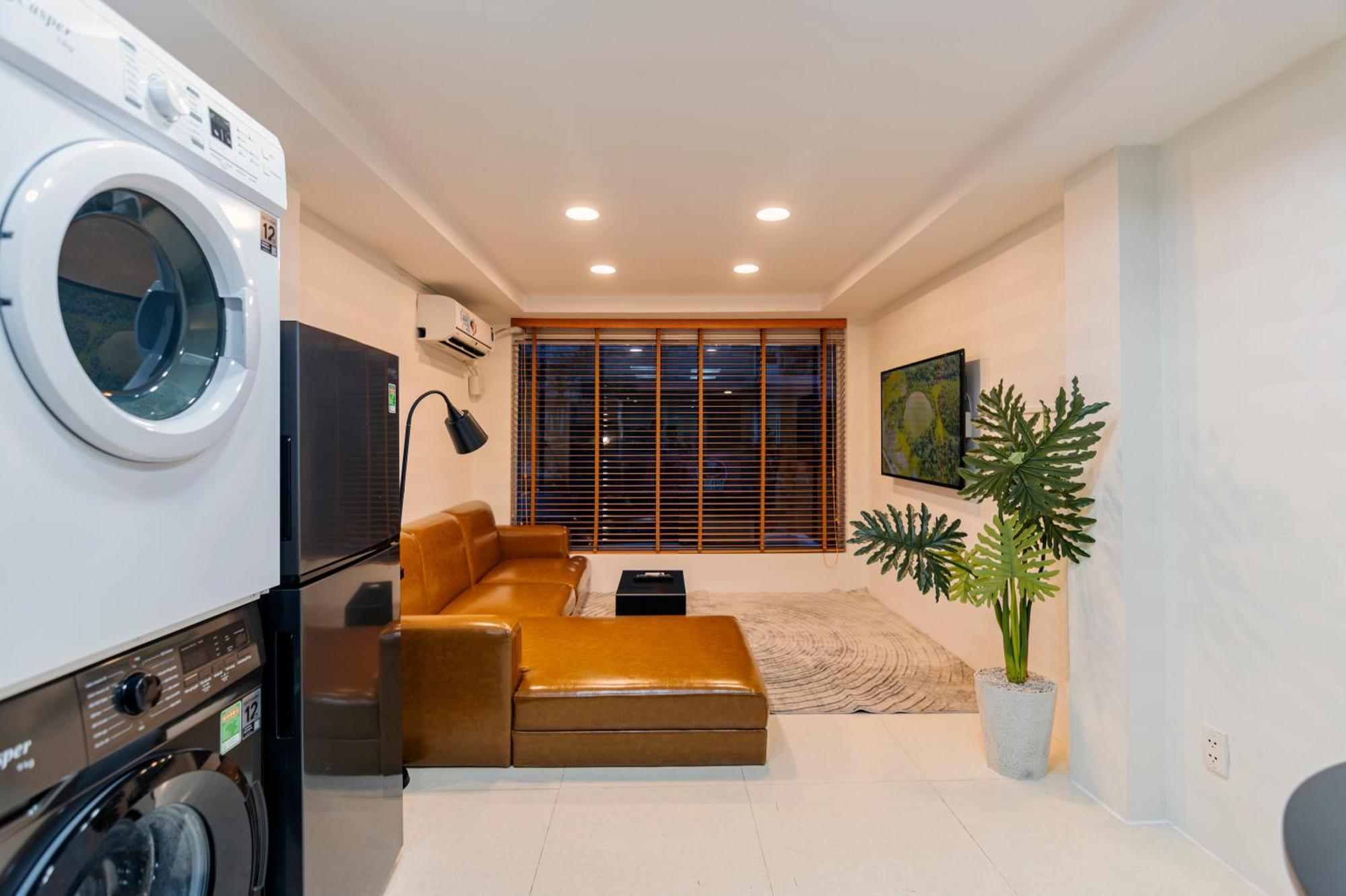 Entire House With Full Amenities - Near Bui Vien Walking Street , District 1 Nhà nghỉ