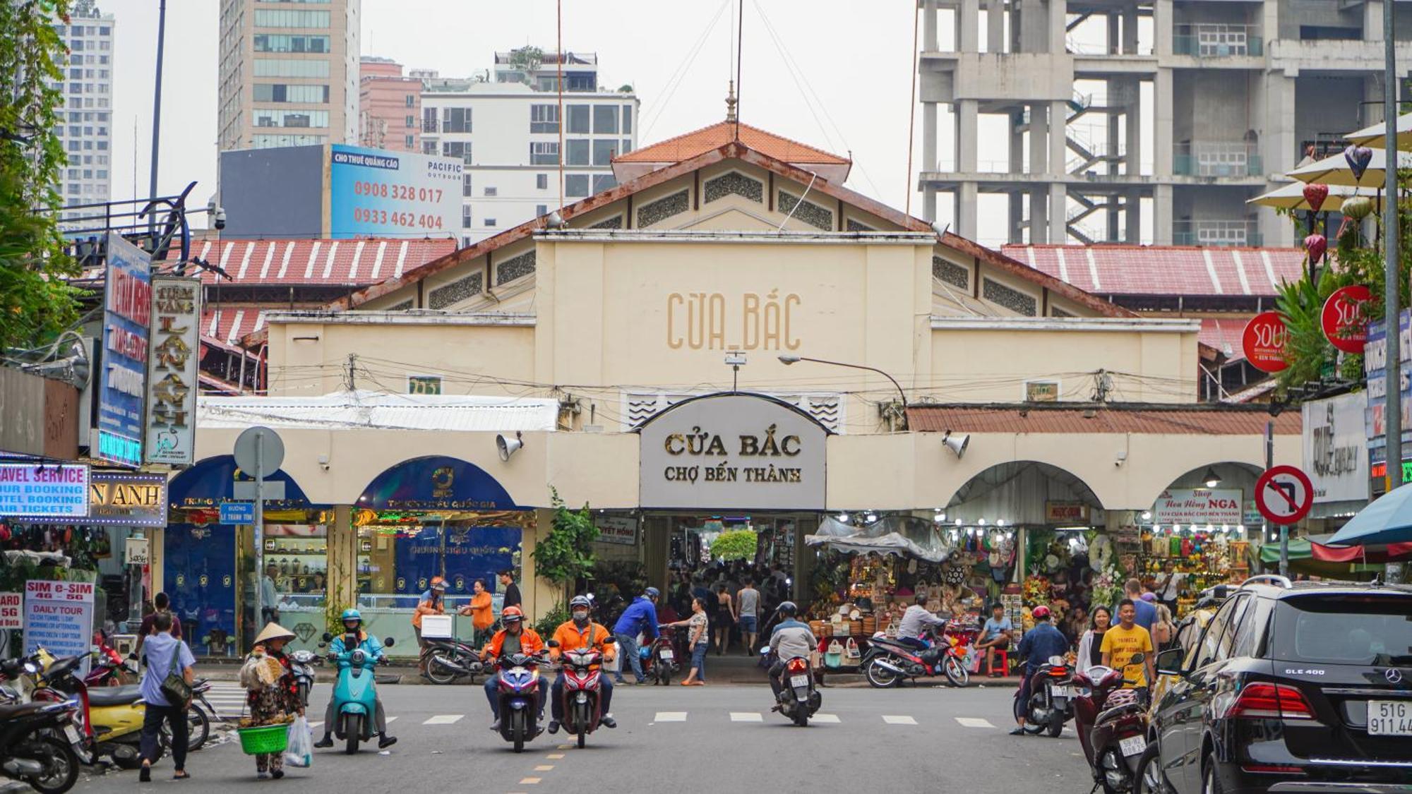 Nhà nghỉ Entire House With Full Amenities - Near Bui Vien Walking Street , District 1 TP. Hồ Chí Minh