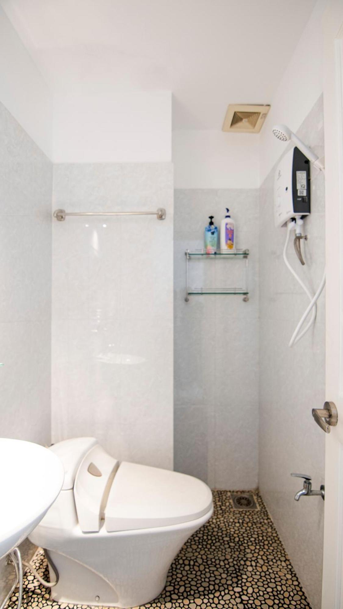 Entire House With Full Amenities - Near Bui Vien Walking Street , District 1